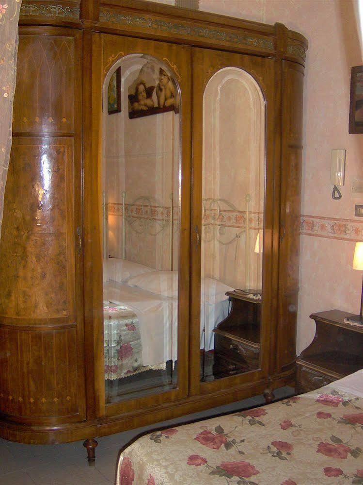 Bed & breakfast Santa Fara Bari Bagian luar foto
