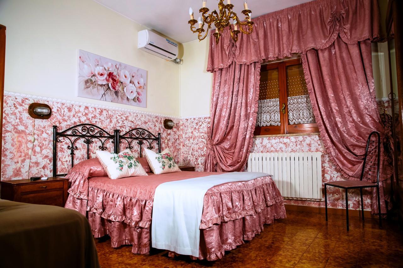 Bed & breakfast Santa Fara Bari Bagian luar foto