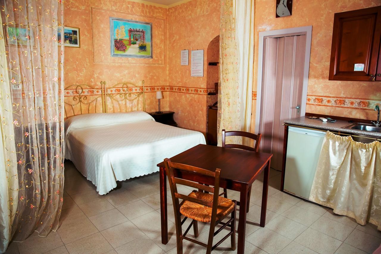 Bed & breakfast Santa Fara Bari Bagian luar foto