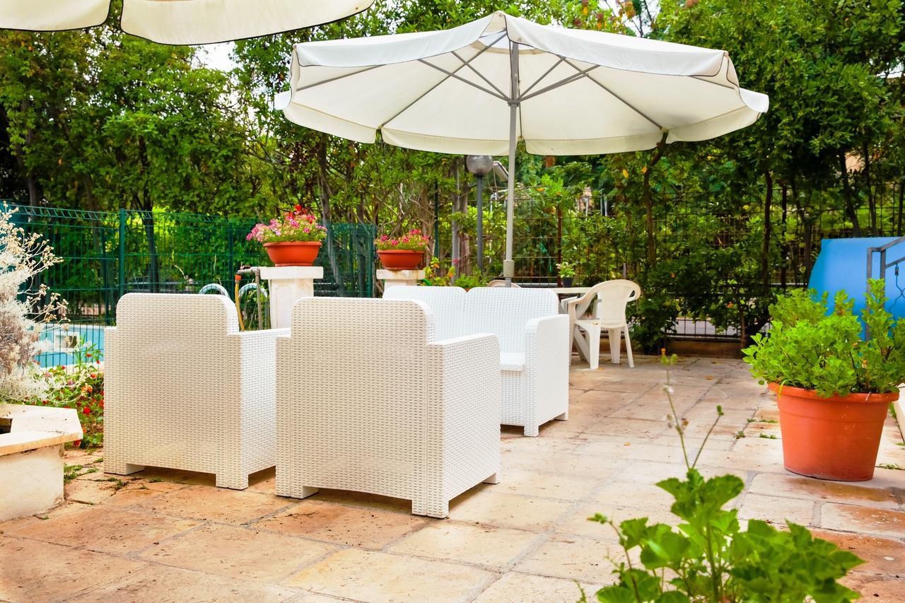 Bed & breakfast Santa Fara Bari Bagian luar foto