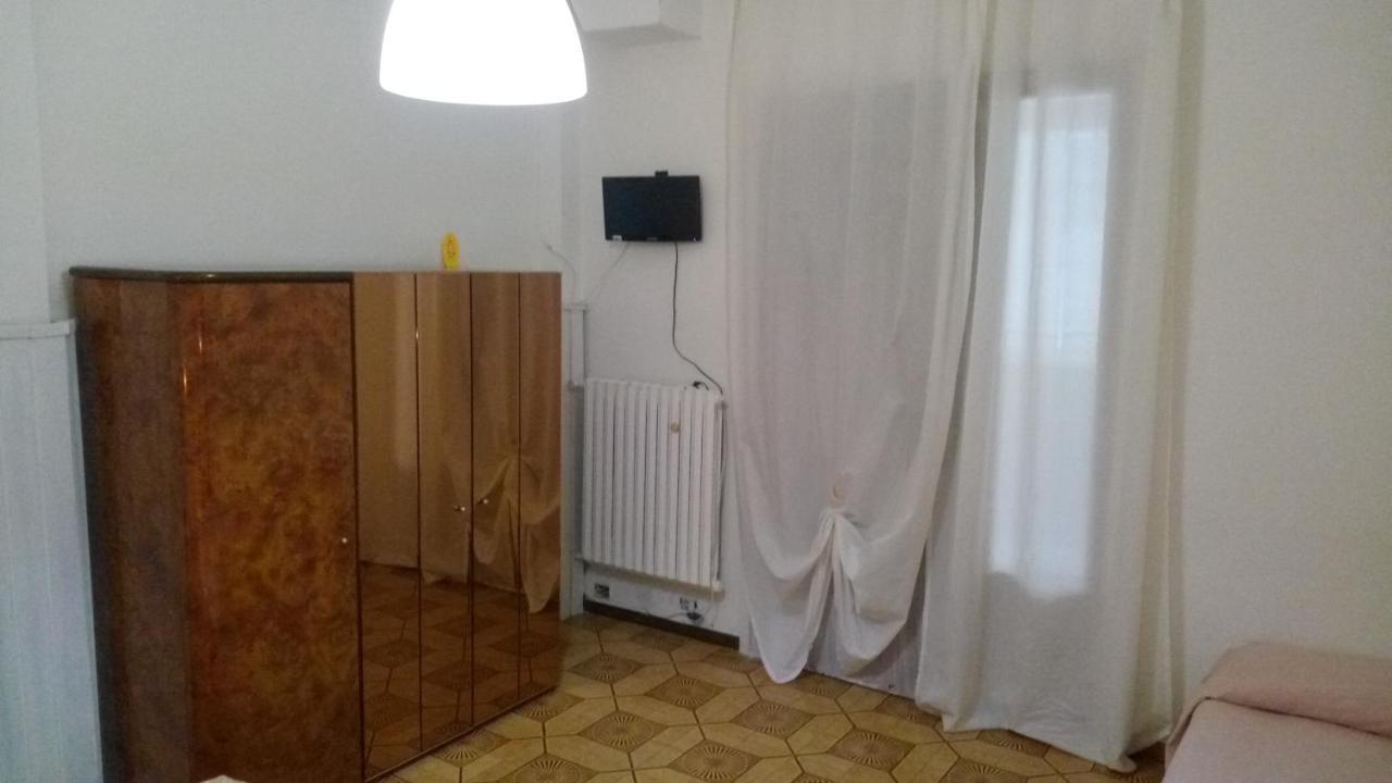 Bed & breakfast Santa Fara Bari Bagian luar foto