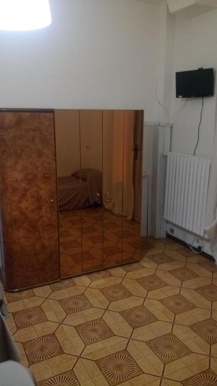 Bed & breakfast Santa Fara Bari Bagian luar foto