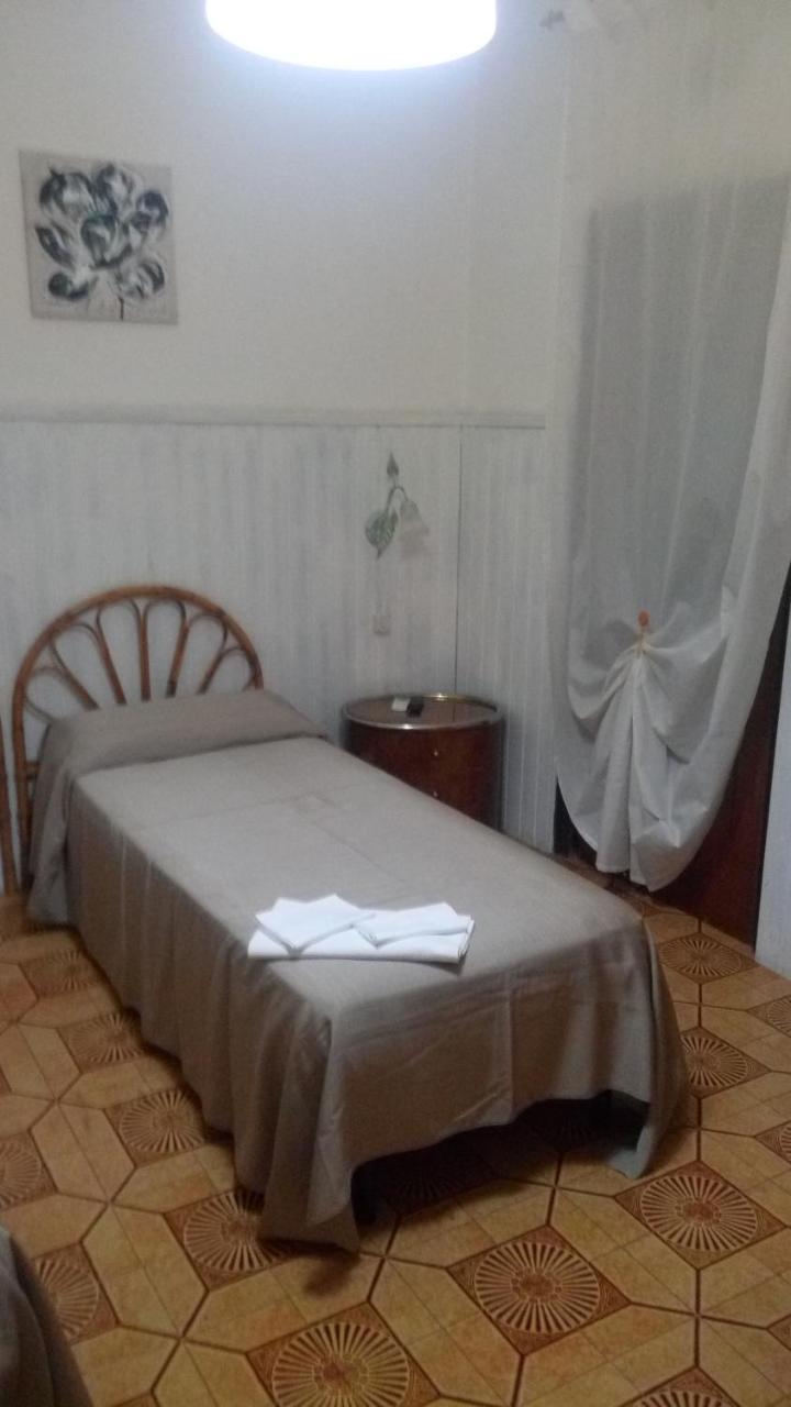 Bed & breakfast Santa Fara Bari Bagian luar foto