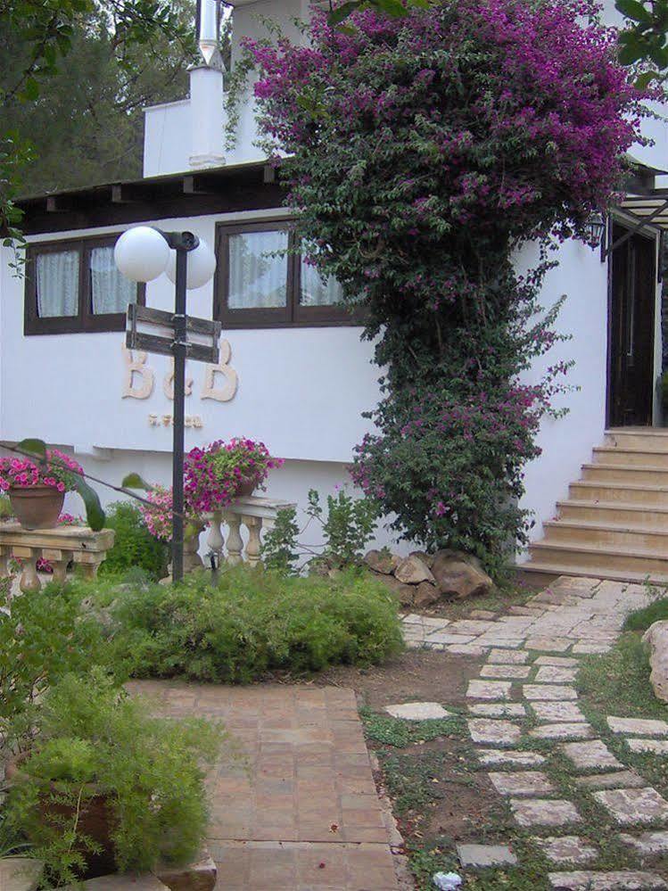 Bed & breakfast Santa Fara Bari Bagian luar foto