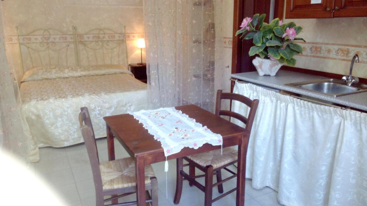 Bed & breakfast Santa Fara Bari Bagian luar foto